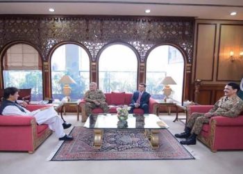 وزیراعظم عمران خان سے آرمی چیف جنرل قمر جاوید باجوہ، ڈی جی آئی ایس آئی اور ڈی جی آئی ایس پی آر کی ملاقات