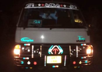 چوک اعظم ۔ ملتان سے لیہ آ نے والی ویگن میں ڈکیتی ،ڈاکوہزاروں روپےاور موبائل فون چھین کر فرار