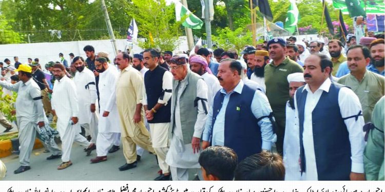 راجن پور ۔ پاکستان کا بچہ بچہ کشمیری بھائیوں کے ساتھ ہے ۔ یوم سیاہ ریلی سے مقررین کا خطاب