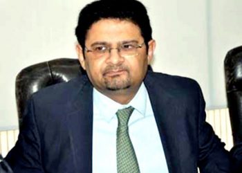 نیب نے ایل این جی کیس میں مفتاح اسماعیل کو گرفتار کرلیا