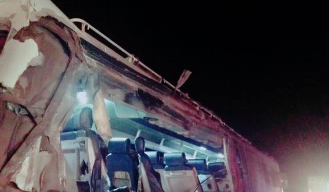 چوک سرور شہید ۔ ایم ایم روڈ ،  تلہ گنگ روڈ پر دو مختلف حادثات ,  تین افراد جاں بحق 25 افراد زخمی