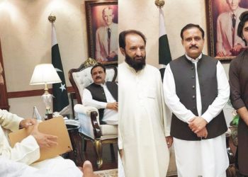 ڈیرہ غازی خان ۔ وزیر اعلیٰ پنجاب سردار عثمان بزدار سے ٹرانسپورٹر حاجی محمد جہانگیر کی ملا قات