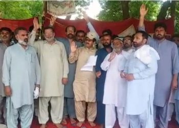 لیہ ۔ تعلیمی اداروں کو لوکل گورنمنٹ کے ماتحت کرنے کے خلاف ٹیچرز ایکشن کونسل کا احتجاج