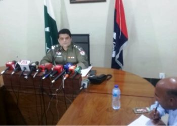 لیہ ۔ نشتر ہسپتال میں زیر علاج  بھٹہ مزدور صغیر عباس زندہ ہے اور اس کی موت کی خبر میں کو ئی صداقت نہیں ۔ ڈی پی او عثمان با جوہ