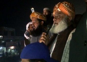 پورا پاکستان مل کر اسلام آباد جائے گا، فضل الرحمٰن