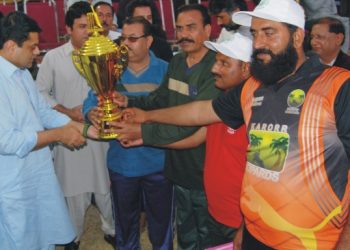 لیہ ۔ محکمہ پاپولیشن ویلفیئر کے زیر اہتمام آٹھ روزہ کرکٹ میلہ کی تقریب تقسیم انعامات