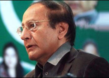 نواز شریف کے بیرون ملک علاج کے معاملے کو گورکھ دھندا نہ بنایا جائے . چوہدری شجاعت حسین