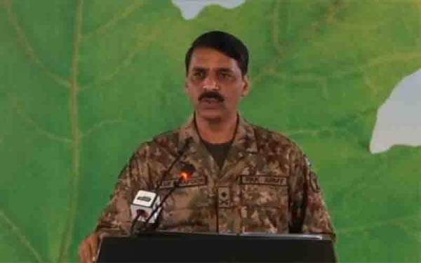 مولانا فضل الرحمان محب وطن سینئر سیاستدان ،ملکی دفاع اجازت نہیں دیتاکہ ایسے الزامات کے جواب دیں ،ڈی جی آئی ایس پی آر