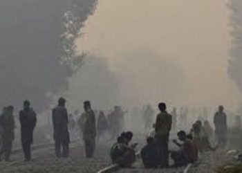 سموگ نے لاہور سمیت پنجاب کے شہروں میں اپنے پر پھیلا لئے