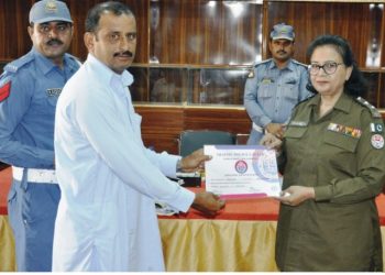 لیہ ۔ زندگی بہت قیمتی ہے اسے حادثات کی نظر مت کیجئے ۔ ڈی ایس پی ٹریفک شاہد ہ نسرین