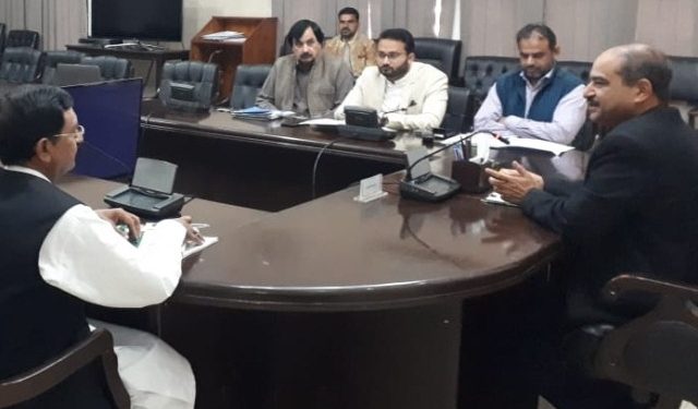 ڈیرہ غازیخان۔مسائل سے آ گہی کے لئے براہ راست عوام سے رابطہ رکھا جائیگا۔کمشنر نسیم صادق