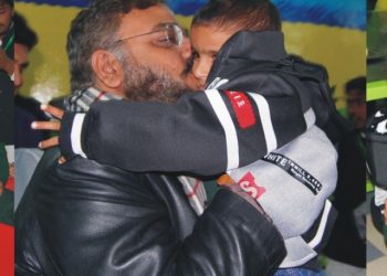 لیہ۔ ڈپٹی کمشنر کی طرف سے دار الاحساس کے 64یتیم بچوں میں گرم کپڑے،چاکلیٹ اور جوس تقسیم