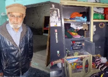 کروڑ لعل عیسن ۔  ریٹائرڈ پولیس اہلکار کے گھر سے دن دہاڑے لا کھوں کی چوری