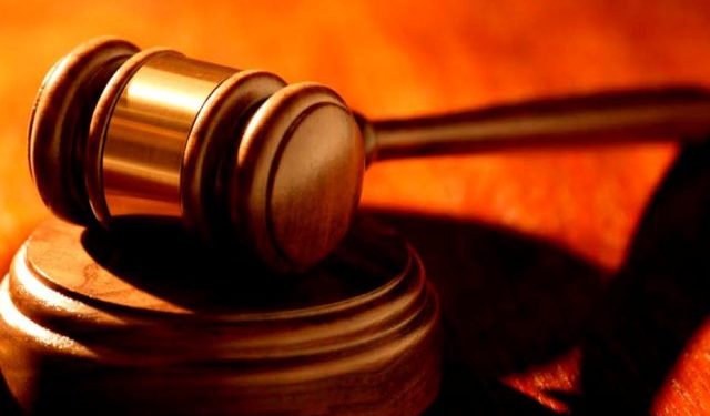 ملتان ۔ 4پولیس اہلکاروں کے وارنٹ گرفتاری،2کی تنخواہ قرق