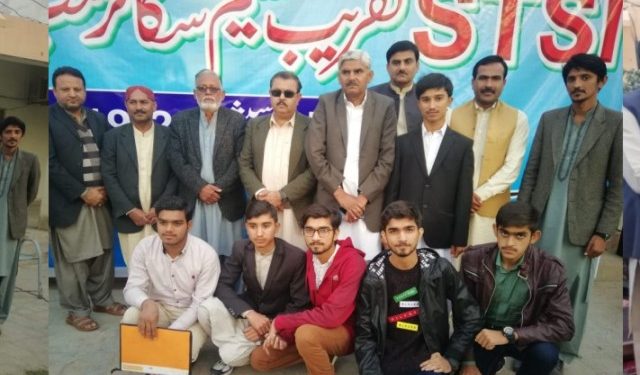 لیہ ۔ سٹنڈرڈ ٹیسٹنگ سروس سکالر شپ حاصل کرنے والے طلباء و طالبات کے اعزاز میں تقریب