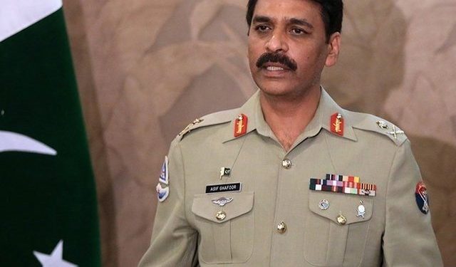 خطے کا امن خراب کرنے والے کسی عمل کا حصہ نہیں بنیں گے، ترجمان پاک فوج خطے کا امن خراب کرنے والے کسی عمل کا حصہ نہیں بنیں گے، ترجمان پاک فوج