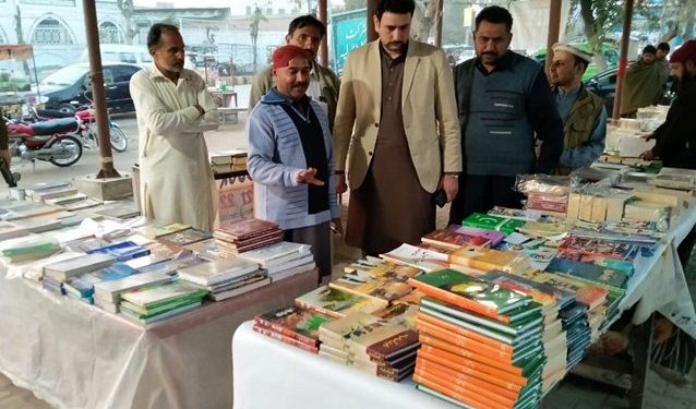 لیہ۔ ڈسٹرکٹ پریس کلب کے زیراہتمام 30روزہ کتاب میلہ علم  دوستی کا مظہر ہے ۔مشیر وزیر اعلیٰ پنجاب سید رفاقت گیلانی