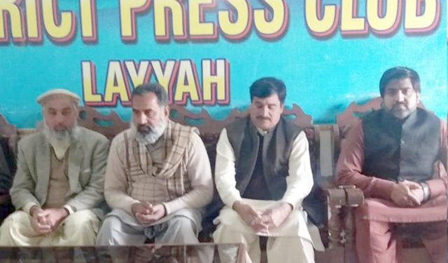 لیہ۔حکومت کی ملازمین کے ساتھ روارکھی گئی معاشی ناانصافیوں اور وعدہ خلافیوں کے خلاف ایپکا کا احتجاج