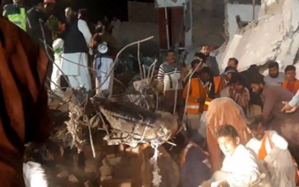 مظفر گڑھ،تین منزلہ عمارت گرنے سے 8 افراد جاں بحق