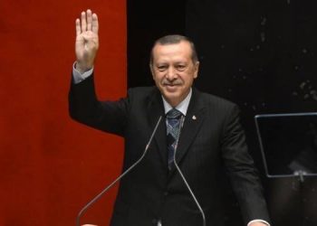 ترک صدر طیب ایردوا ن اہلخانہ اور وفد کے ہمراہ پاکستان پہنچ گئے، شاندار استقبال