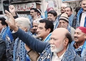 لیہ ۔ سرائیکی اجرک کا نیلا رنگ  صوفیا کی سر زمین پرپیار امن اور محبت کا پیغام ہے ۔ پرو فیسر سید آ غا حسین