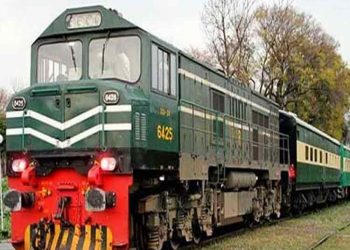 کرونا وائرس کا خدشہ: پاکستان ریلوے کا 8 ٹرینیں معطل کرنے کا فیصلہ