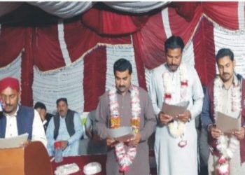 لیہ۔ممبران  مجلس عا ملہ انجمن تاجران باروی گروپ کی حلف برداری