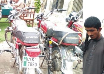 لیہ۔سی آئی اے سٹاف کی کارروائی،موٹر سائیکل چور گینگ گرفتار , 8موٹر سائیکل، ایک پسٹل برآمد