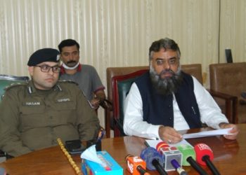 لیہ۔ احساس پروگرام کے پہلے مرحلے میں  834خواتین کو رقم ادا کردی گئی ۔ڈپٹی کمشنر اظفر ضیاء