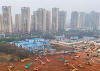 یہ کرونا بھی ہار جائے گا ۔۔ شاعر ۔ انجم صحرائی