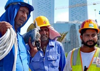 بیرون ملک مقیم پاکستانیوں کیلئے تاریخی پیکج کی تیاری