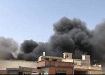 لاہور سے آنے والا پی آئی اے کا طیارہ کراچی ایئرپورٹ کے قریب گرکرتباہ