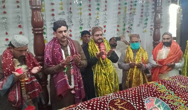 تونسہ ۔معاون خصوصی  سید رفاقت علی گیلانی کا دربار سخی سرور کا دورہ