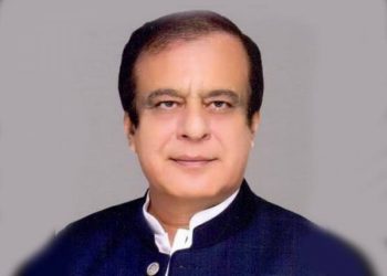 اپوزیشن سیاست کی بجائے کورونا کے خلاف جنگ میں وزیراعظم کا ساتھ دے۔شبلی فراز