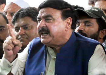 شیخ رشید کا ملک بھر میں 20 مئی سے 30 ٹرینیں چلانے کا اعلان