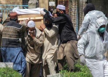 پاکستان میں کورونا کیسز کی تعداد چین سے زیادہ ہوگئی