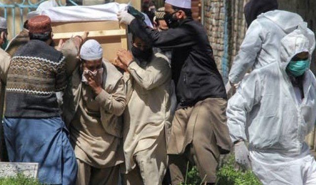 پاکستان میں کورونا کیسز کی تعداد چین سے زیادہ ہوگئی
