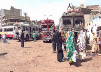 ملتان ..  ایس او پیز کی خلاف ورزی پر 20 گاڑیاں بند،65 ہزار جرمانہ