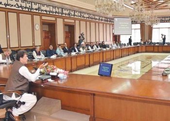 وفاقی حکومت کورونا کے بڑھتے کیسزپرپریشان، اسمارٹ لاک ڈاؤن میں سختی پرغور