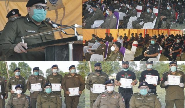 لیہ۔پولیس افسران میں  اعلیٰ کار کردگی کا مظاہر ہ کرنے پر انعامات  کی تقسیم