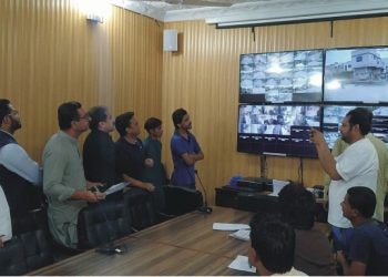 ڈیرہ غازی خان۔ ضلع میں محرم الحرام کے حوالے سے انتظامیہ اور سکیورٹی فورسز متحرک ہیں۔مشیر وزیر اعلیٰ پنجاب محمد حنیف پتافی