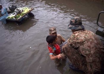 مون سون کے چھٹے اور طوفانی اسپیل نے کراچی کو ڈبودیا