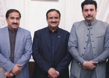 لیہ ۔وزیر اعلی پنجاب عثمان بزدار سے معاون خصوصی سید رفاقت علی گیلانی کی ملاقات ،مددر اینڈ چلڈ ہسپتال اور نرسنگ کالج منصوبہ کی منظور ی