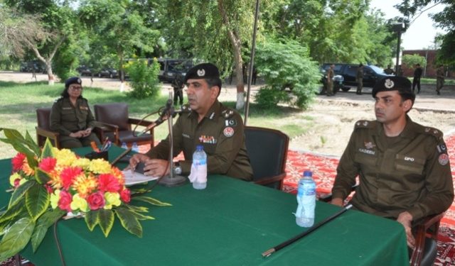 لیہ ۔ بددیانت اور میرٹ کا قتل کرنے والے پولیس افسران اور اہلکاران قانون شکنی کے مرتکب ہو تے ہیں ۔ریجنل پولیس آفیسر محمد فیصل رانا