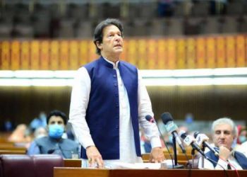 امریکا طاقت ور فوج کے ساتھ نہیں جیت سکاتو ہمارے ملک میں اڈوں کے ساتھ کیسے جیتے گا؟ عمران خان کاواشنگٹن پوسٹ میں مضمون