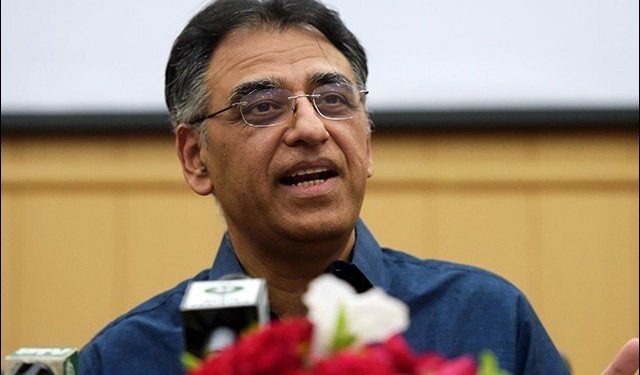 کورونا ایس او پیز کی سب سے زیادہ خلاف ورزی سیاستدانوں نے کی ہے، اسد عمر