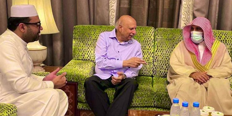 گورنر پنجاب سے امام کعبہ شیخ ڈاکٹر ماہر المعیقلی کی ملاقات، پاک سعودی تعلقات پر بات چیت