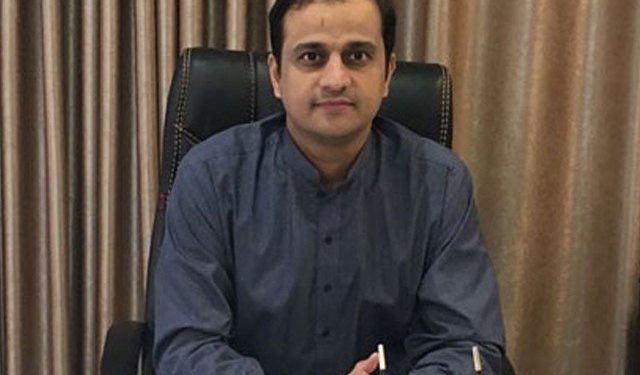 سپریم کورٹ کا ایڈمنسٹریٹر کراچی مرتضیٰ وہاب کو عہدے سے فوری ہٹانے کا حکم