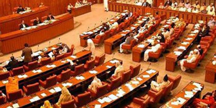 حکومتی ارکان کی تعداد کم ، سینٹ میں سٹیٹ بینک ترمیمی بل ایجنڈے پر موجود ہونے کے باوجود پیش نہیں کیا گیا