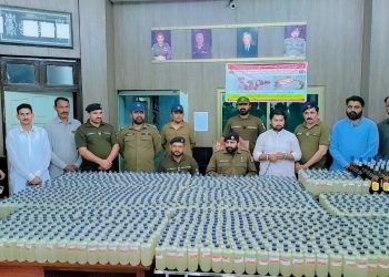 لیہ پولیس کا منشیات فروشوں کے خلاف بڑا ایکشن ,شراب فروش ملزم اسد شاہ گرفتار